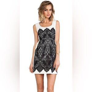 Nanette Lepore Kissing Booth lace Dress in Ivory/Black with pockets